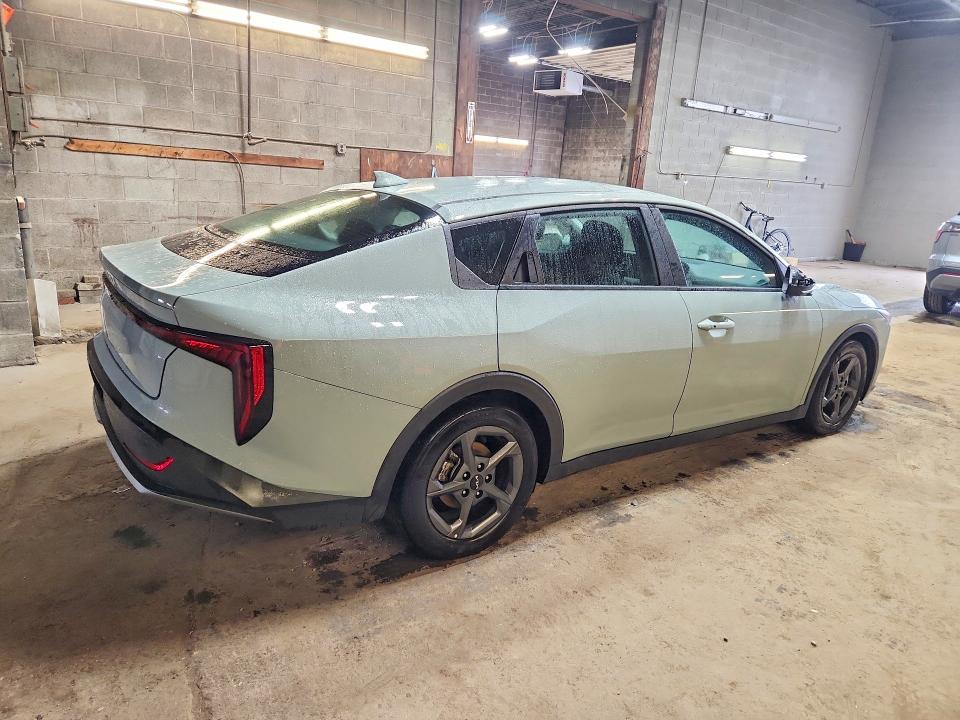 2026 Kia K4 VIN 3KPFT4DE7TE249387 COPART salvage auction — SIDE, VA - CERTIFICATE OF TITLE, sold $8,000 on 2026-08-19 (photo 3)
