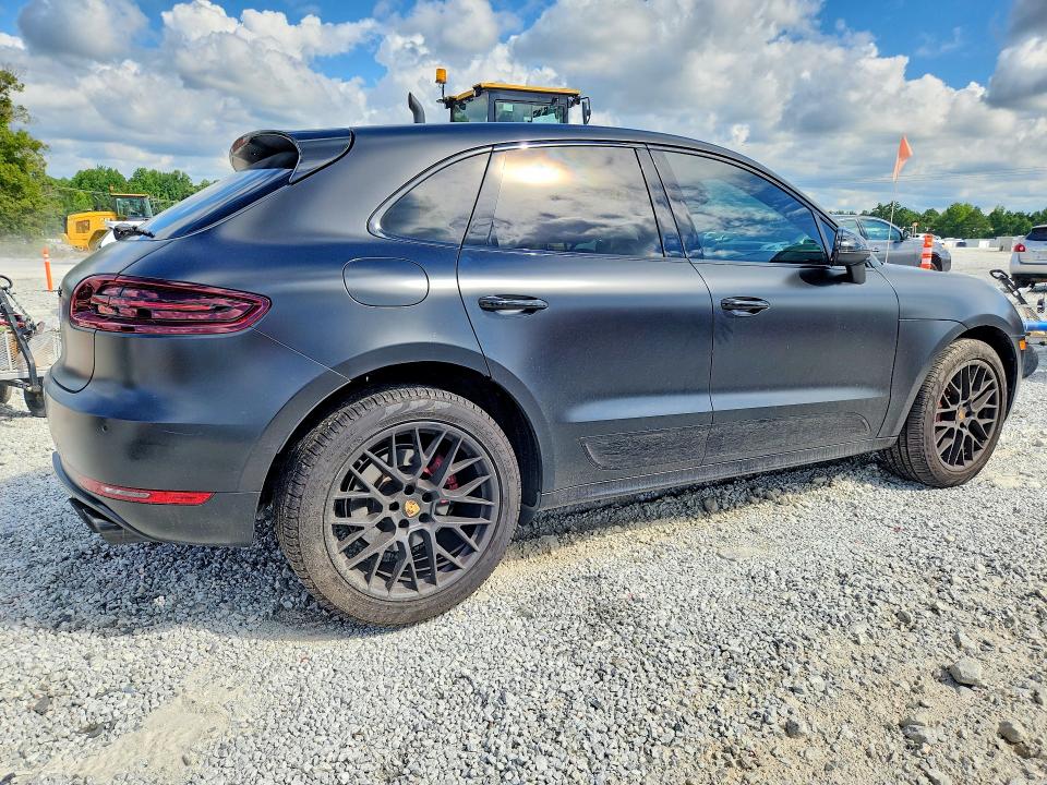 2017 Porsche Macan VIN WP1AG2A54HLB53754 COPART salvage auction — MINOR DENT/SCRATCHES, Ga - Certificate Of Title, sold $10,000 on 2026-08-17 (photo 3)