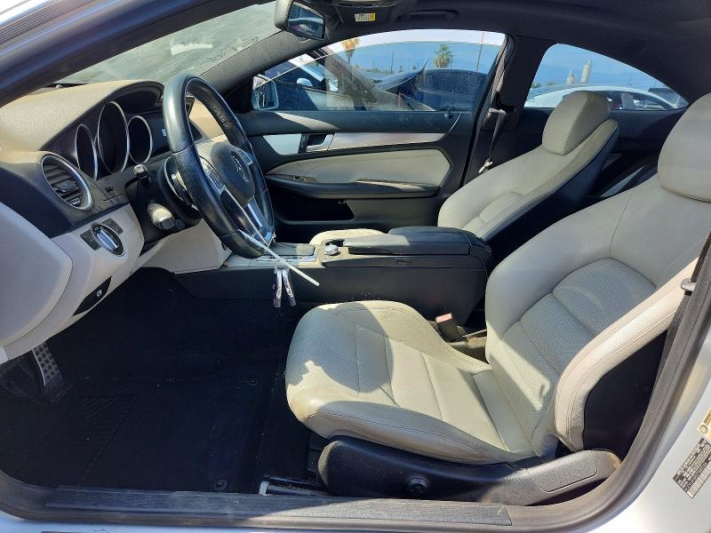 2012 Mercedes-benz C-klasse VIN WDDGJ4HB6CF887166 COPART salvage auction — MINOR DENT/SCRATCHES, Ca - Dis/Dlr/Exp Only Clean Title, sold $400 on 2026-08-13 (photo 7)