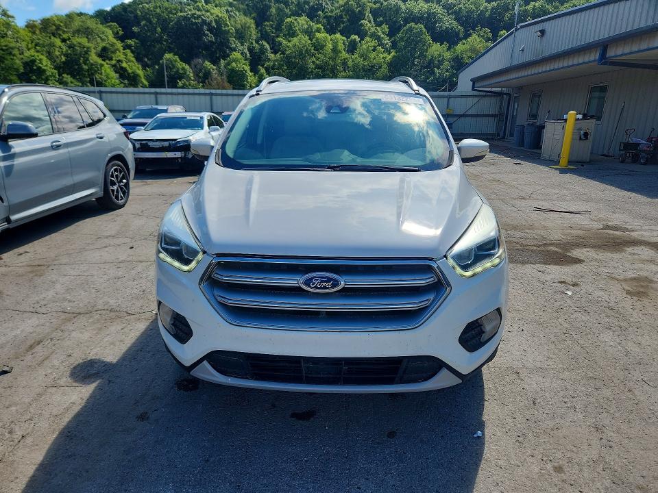 2017 Ford Escape VIN 1FMCU9J98HUE21600 COPART salvage auction — FRONT END, Pa - Reconstructed Clean, sold $7,173 on 2026-08-25 (photo 5)