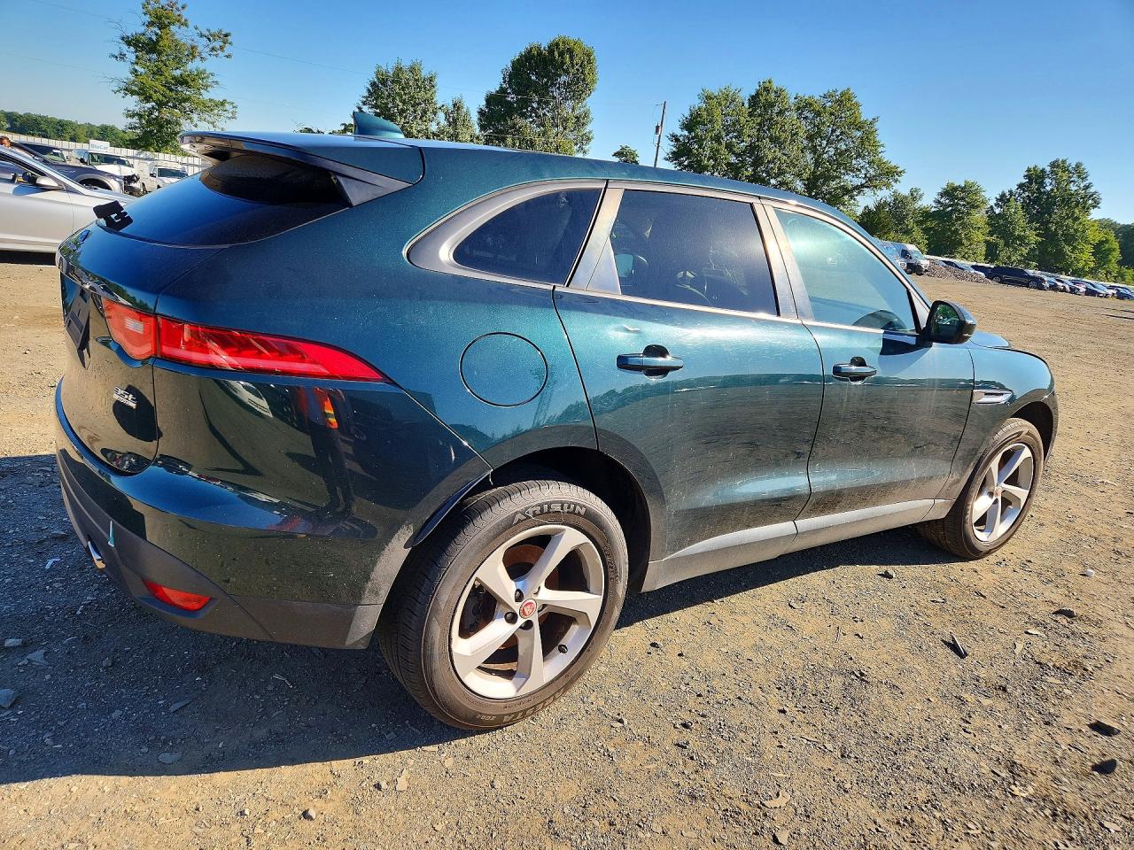 2017 Jaguar F-pace VIN SADCJ2BV6HA499671 COPART salvage auction — Normal Wear, WV - CERTIFICATE OF TITLE, sold $4,300 on 2026-09-09 (photo 3)