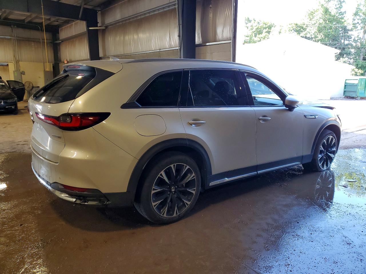 2024 Mazda Cx-90 VIN JM3KKDHA6R1178582 COPART salvage auction — Front End, PA - CERT OF TITLE, sold $9,800 on 2026-09-01 (photo 3)