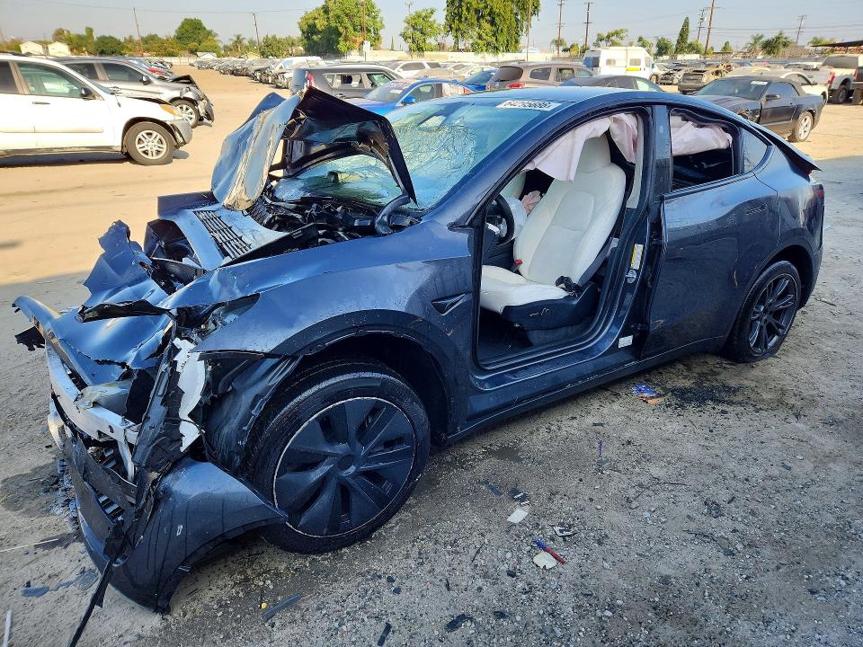2025 Tesla Model y VIN 7SAYGDED0SF315549 COPART salvage auction — FRONT END, Ca - Acq Bos - Post Sale - Salvage, sold $2,200 on 2026-08-23 (photo 1)
