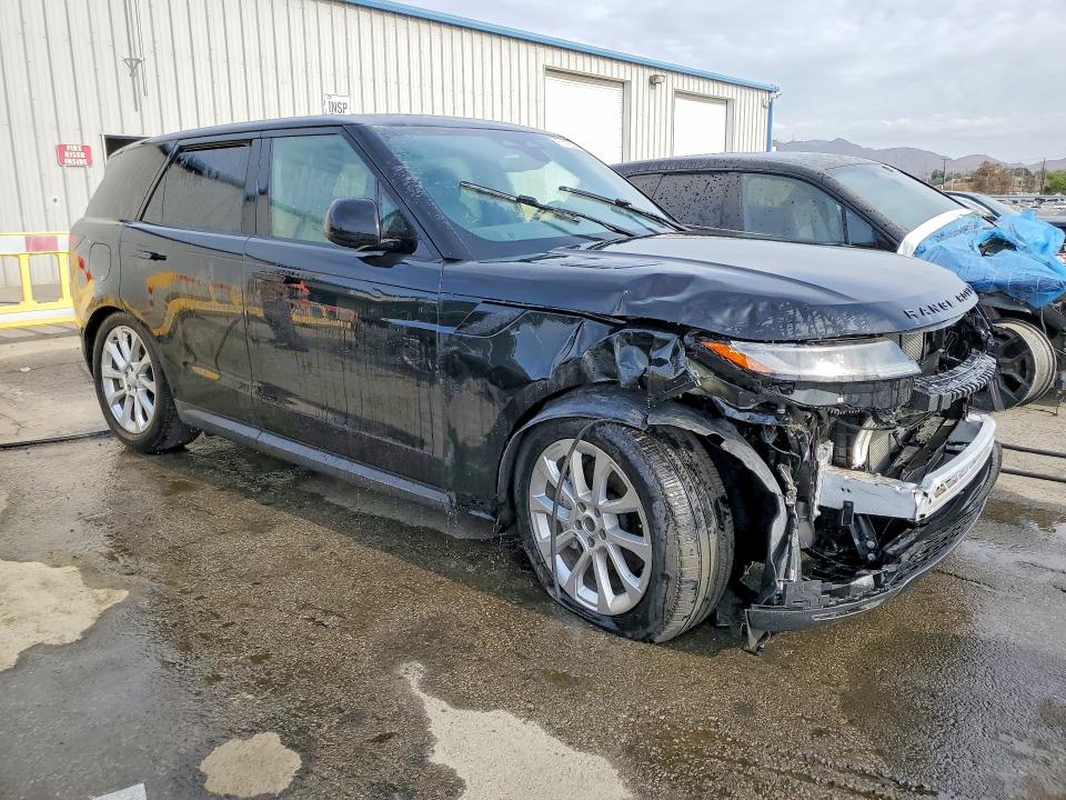 2025 Land rover RANGE ROVER VIN SAL1P9EU3SA456113 COPART salvage auction — FRONT END, Ca - Dis/Dlr/Exp Only Clean Title, sold $39,000 on 2026-09-10 (photo 4)