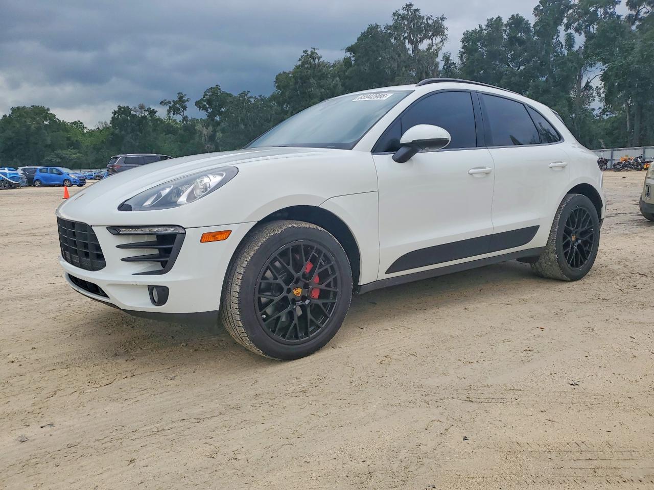 2017 Porsche Macan VIN WP1AB2A54HLB15441 — COPART salvage auction photo