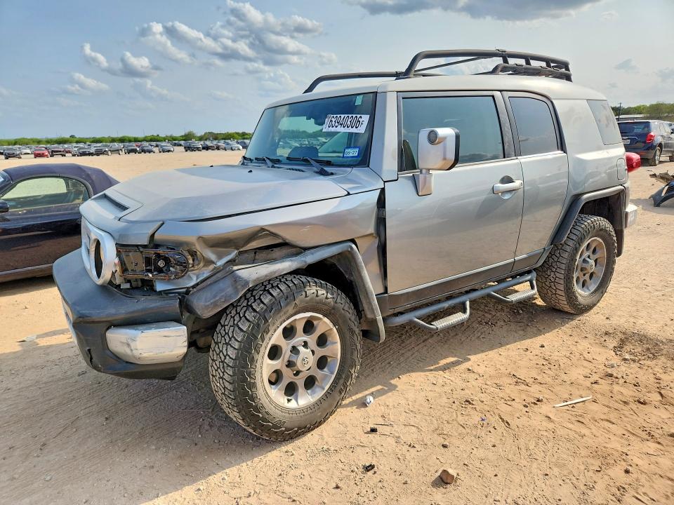 2012 Toyota Fj cruiser VIN JTEBU4BF1CK117709 — COPART salvage auction photo