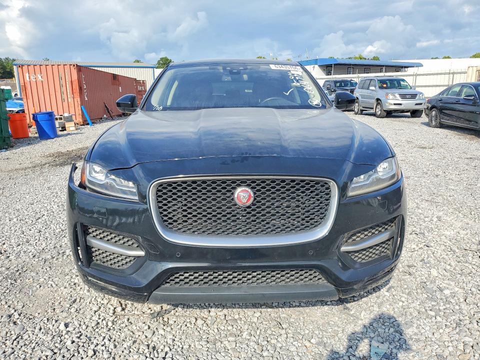 2017 Jaguar F-pace VIN SADCL2BV4HA064772 COPART salvage auction — NORMAL WEAR, Al - Certificate Of Title, sold $725 on 2026-09-10 (photo 5)