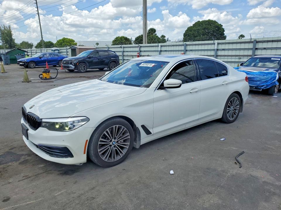 2019 BMW 5er VIN WBAJE5C59KWW11734 — COPART salvage auction photo