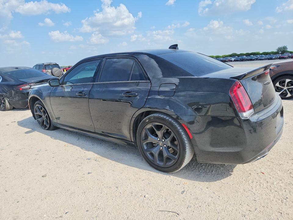 2023 Chrysler 300 VIN 2C3CCADG0PH556286 COPART salvage auction — FRONT END, TX, sold $8,400 on 2026-10-08 (photo 2)