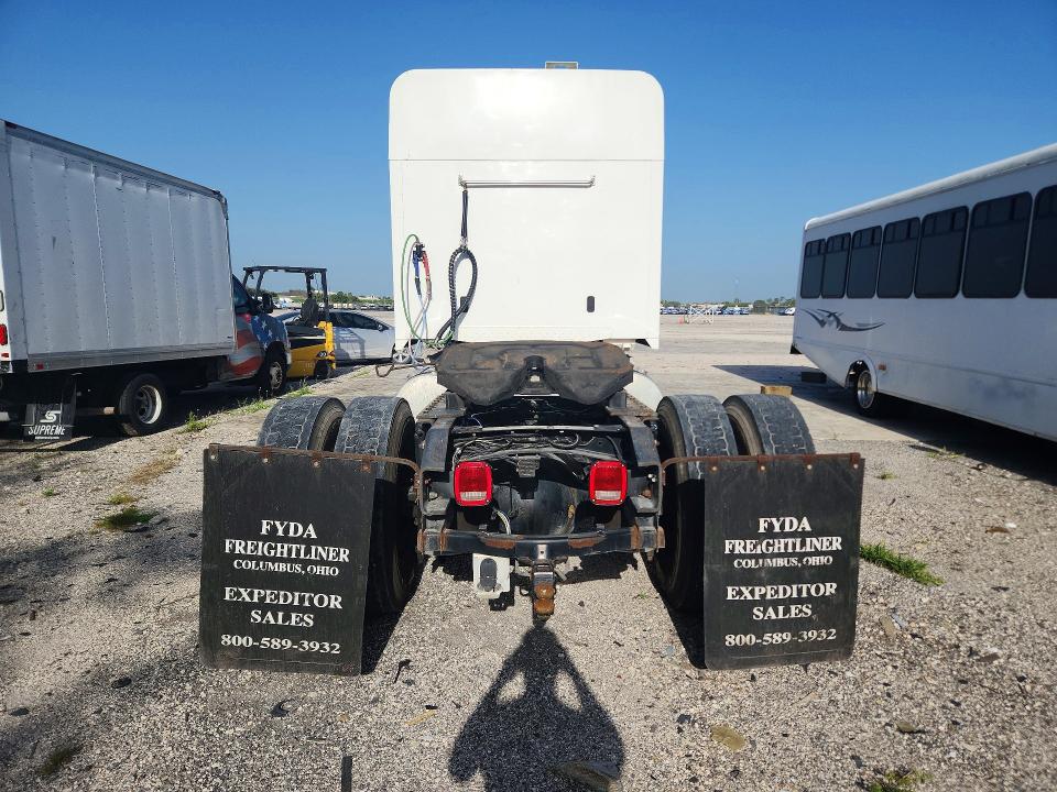 2020 Freightliner All other VIN 3ALAC4DV8LDKY5815 COPART salvage auction — MINOR DENT/SCRATCHES, FL - CERT OF TITLE-REBUILT, sold $20,300 on 2026-09-03 (photo 6)
