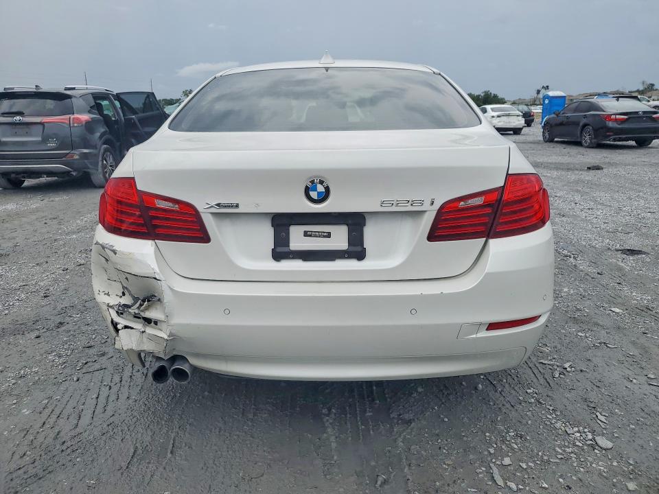 2016 BMW 5er VIN WBA5A7C54GG149061 COPART salvage auction — REAR END, Fl - Certificate Of Title, sold $3,600 on 2026-08-14 (photo 6)