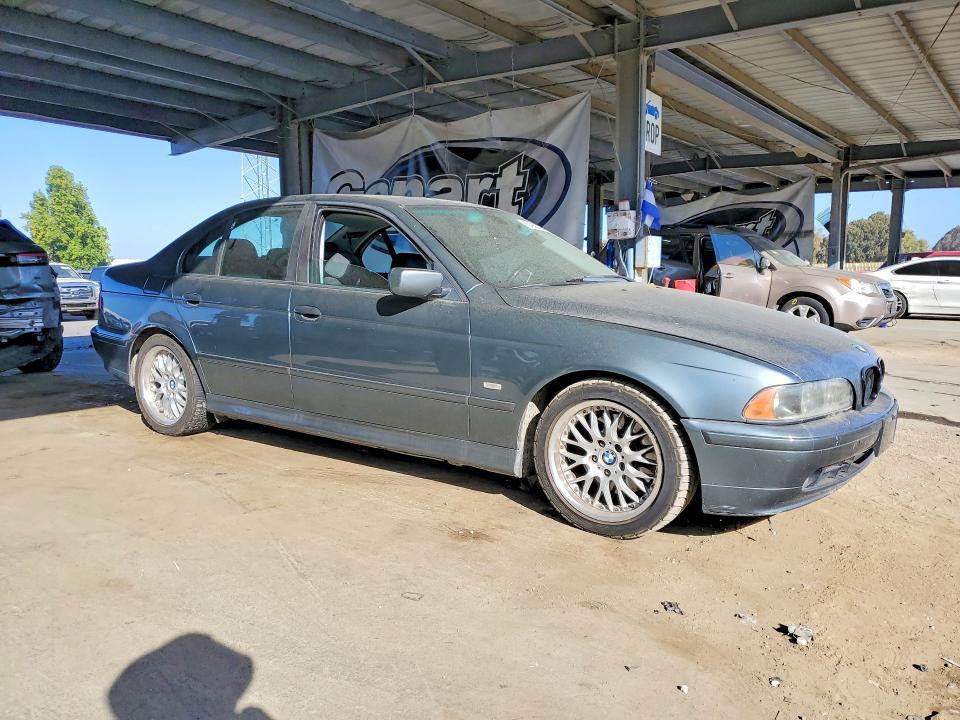 2003 BMW 5 series VIN WBADT634X3CK35936 COPART salvage auction — MINOR DENT/SCRATCHES, CA - DIS/DLR/EXP ONLY CLEAN TITLE, sold $400 on 2026-08-06 (photo 4)