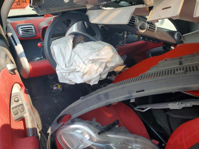 2009 Smart Fortwo VIN WMEEJ31X99K245883 COPART salvage auction — FRONT END, Id - Cert Of Title -Rebuilt Salvage, sold $90 on 2026-08-13 (photo 8)