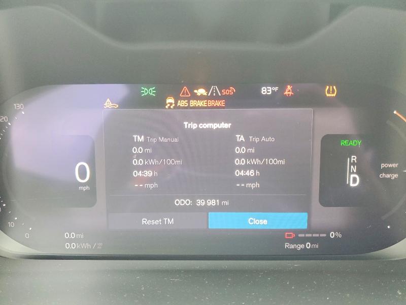 2022 Volvo Xc40 VIN YV4ED3UB2N2677437 COPART salvage auction — FRONT END, Ks - Cert Of Title-Salvage, sold $10,700 on 2026-08-27 (photo 9)