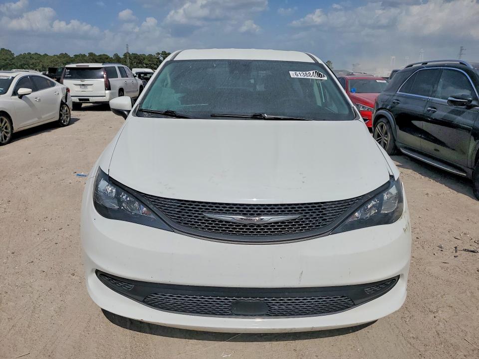 2023 Chrysler Voyager VIN 2C4RC1CG4PR625594 COPART salvage auction — SIDE, Fl - Cert Of Title Slvg Rebuildable, sold $8,500 on 2026-08-21 (photo 5)