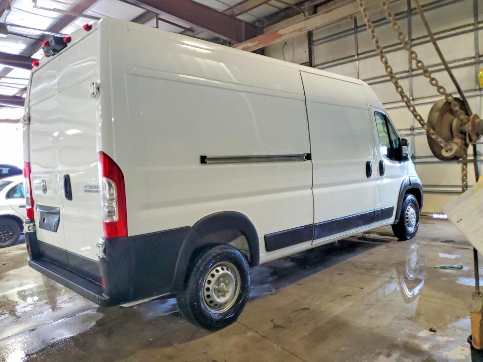 2025 Ram Promaster 2500 VIN 3C6LRVDG4SE506925 COPART salvage auction — MINOR DENT/SCRATCHES, IA - CERTIFICATE OF TITLE (P), sold $19,500 on 2026-08-29 (photo 3)