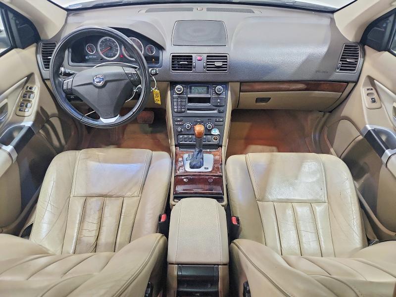 2013 Volvo Xc90 VIN YV4952CY1D1670546 COPART salvage auction — FRONT END, Salvage Title, sold $425 on 2026-09-08 (photo 8)