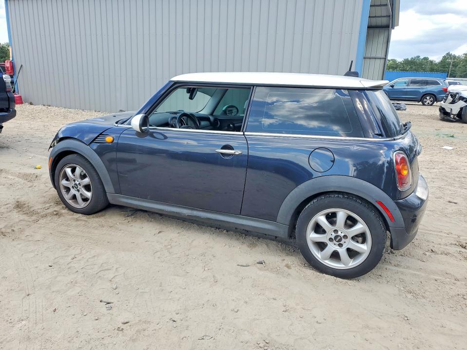 2007 Mini Cooper VIN WMWMF33547TU62706 COPART salvage auction — FRONT END, Fl - Cert Of Title Slvg Rebuildable, sold $300 on 2026-09-04 (photo 2)