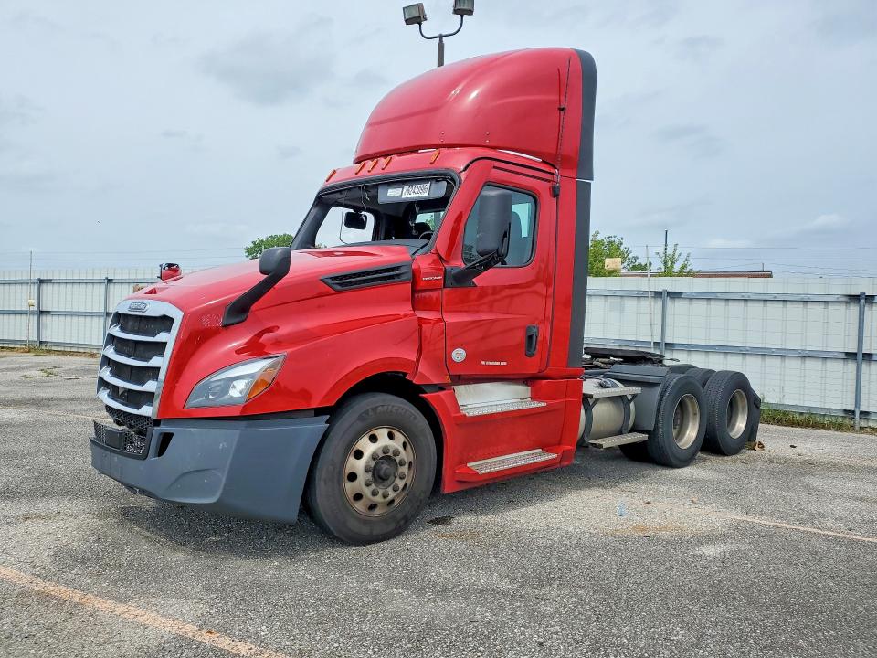 2024 Freightliner Cascadia 126 VIN 3AKJHLDR3RSUY4813 — COPART salvage auction photo