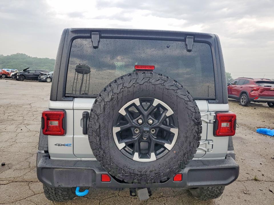 2024 Jeep Wrangler / VIN 1C4RJXR68RW276716 COPART salvage auction — FRONT END, IL - SALVAGE CERTIFICATE (P), sold $18,000 on 2026-08-17 (photo 6)