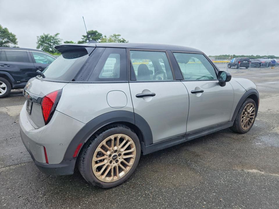 2026 Mini Cooper VIN WMW53GD00T2Y09178 COPART salvage auction — REAR END, Ny - Certificate Of Title, sold $18,800 on 2026-08-24 (photo 3)
