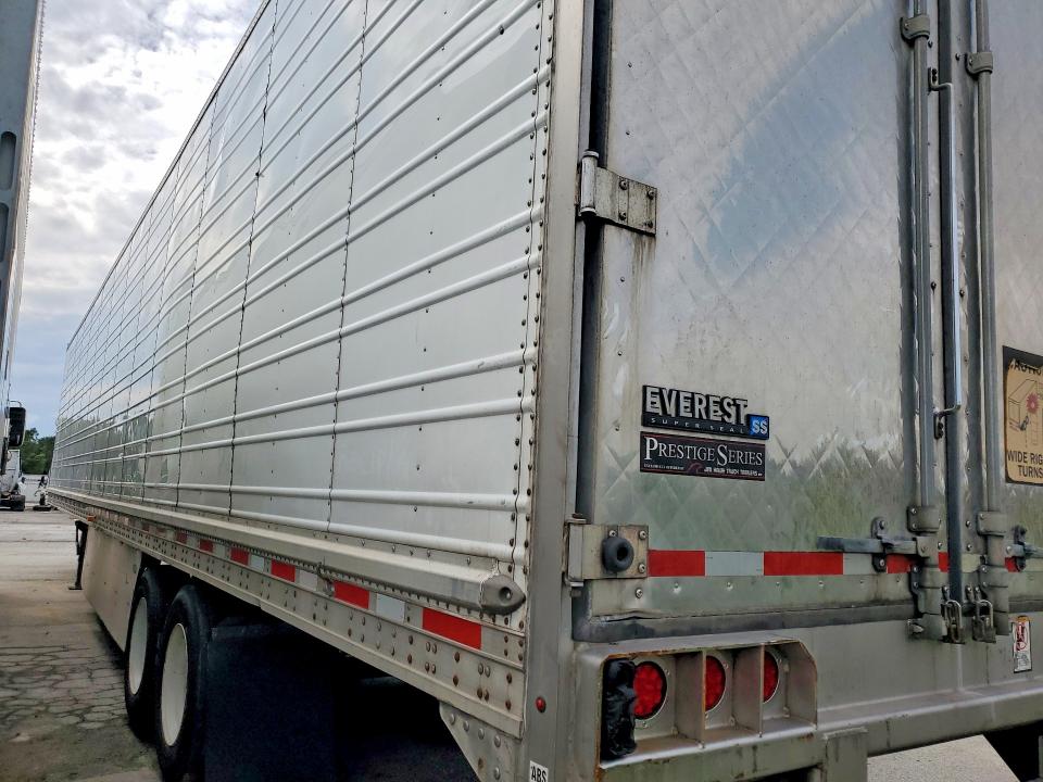 2020 Great dane 53 reefer VIN 1GR1A0624LW154003 COPART salvage auction — MINOR DENT/SCRATCHES, IL - CERTIFICATE OF TITLE, sold $10,700 on 2026-09-18 (photo 2)