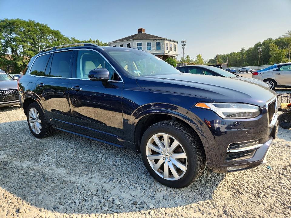 2016 Volvo Xc90 VIN YV4A22PK7G1075328 COPART salvage auction — UNKNOWN, Ma - Cert Of Title-Reconstrctd Coll, sold $7,300 on 2026-08-19 (photo 4)