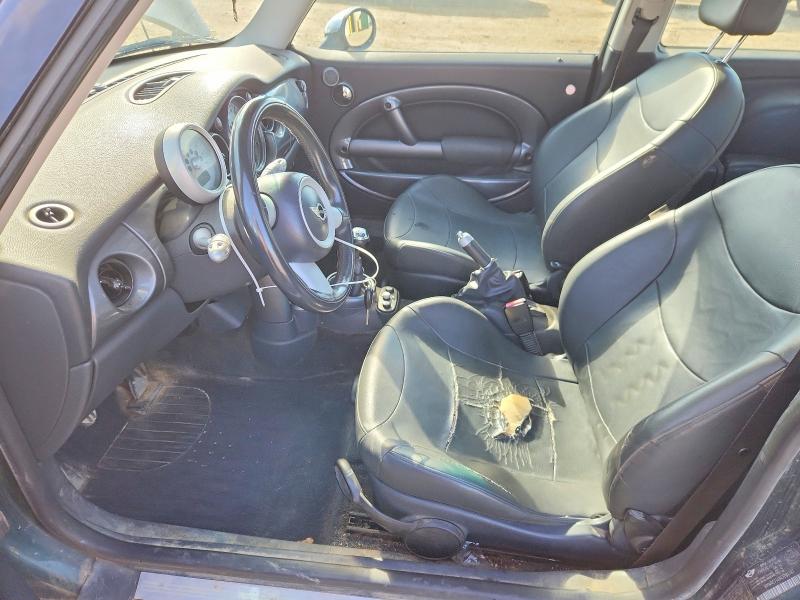 2004 Mini Cooper VIN WMWRE33484TD86387 COPART salvage auction — WATER/FLOOD, Ab - Bos - Active, sold $125 on 2026-08-13 (photo 7)