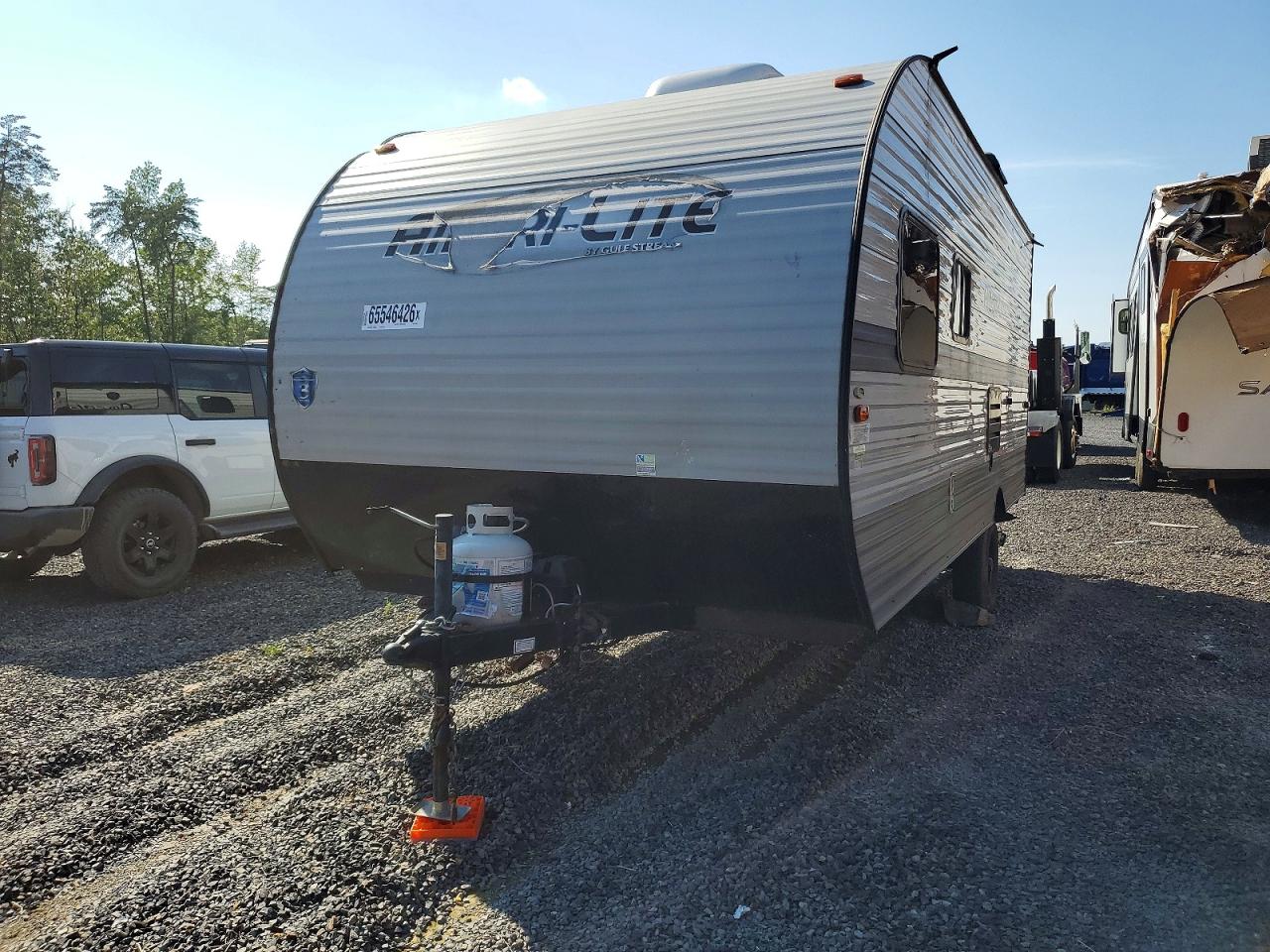 2021 Gulfstream Ameri-lite VIN 1NL1G2213M1144363 COPART salvage auction — Normal Wear, NC - CERTIFICATE OF TITLE, sold $2,250 on 2026-09-01 (photo 2)