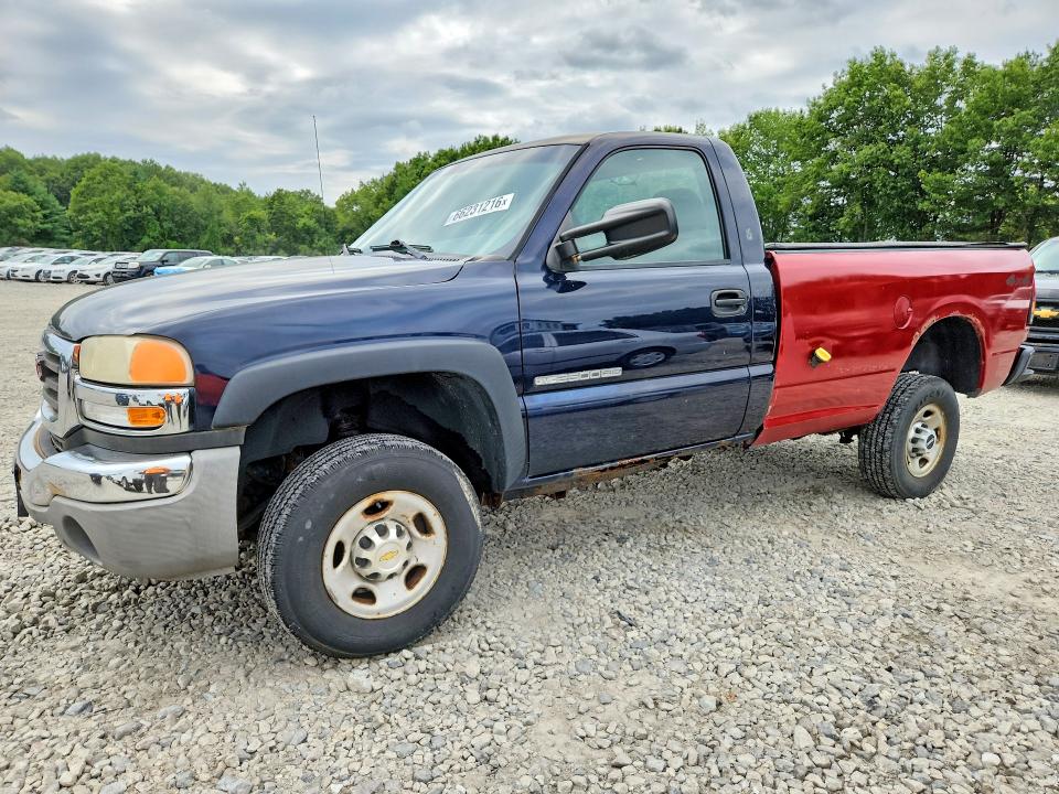 2007 Gmc SIERRA VIN 1GDHC24U67E121028 COPART salvage auction — MINOR DENT/SCRATCHES, MA - CERTIFICATE OF TITLE, sold $900 on 2026-09-02 (photo 1)