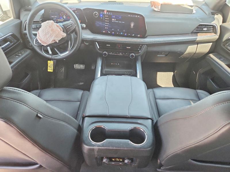 2025 Chevrolet Suburban VIN 1GNS5CRD4SR310496 COPART salvage auction — UNDERCARRIAGE, Tx - Salvage Vehicle Title, sold $33,500 on 2026-10-01 (photo 8)