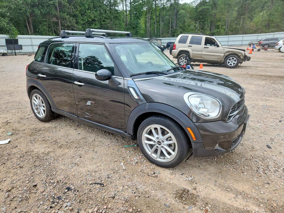 2015 Mini Cooper VIN WMWZC3C52FWT04473 COPART salvage auction — WATER/FLOOD, Nc - Salvage Certificate Of Title, sold $625 on 2026-08-14 (photo 4)