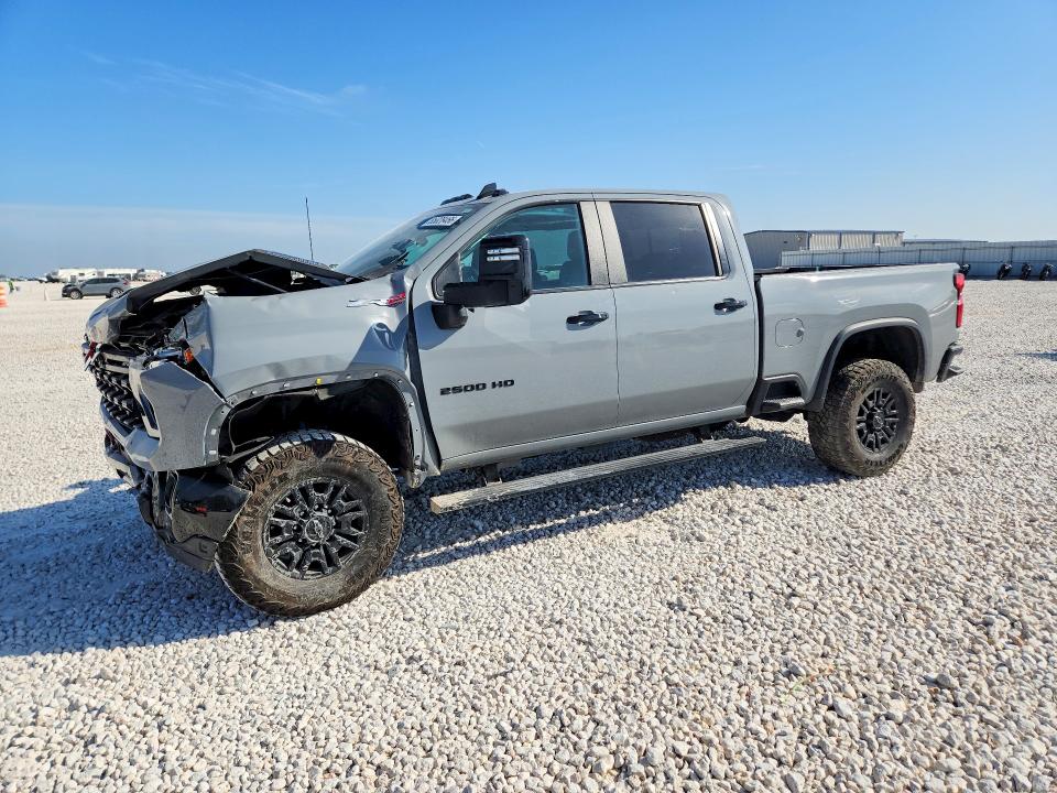 2025 Chevrolet Silverado VIN 1GC4KYEY6SF142152 COPART salvage auction — FRONT END, TX - SALVAGE VEHICLE TITLE (P), sold $32,000 on 2026-10-01 (photo 1)