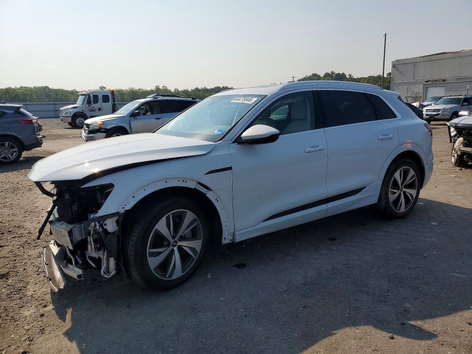 2024 Audi Q8 VIN WA15AAGE5RB007323 COPART salvage auction — FRONT END, VA - CERT OF TITLE - SALVAGE, sold $11,500 on 2026-09-09 (photo 1)