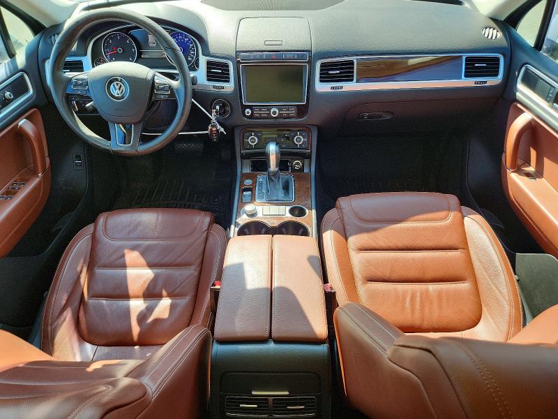 2015 Volkswagen Touareg VIN WVGEP9BP6FD007080 COPART salvage auction — MINOR DENT/SCRATCHES, NY - CERTIFICATE OF TITLE, sold $9,200 on 2026-08-26 (photo 8)