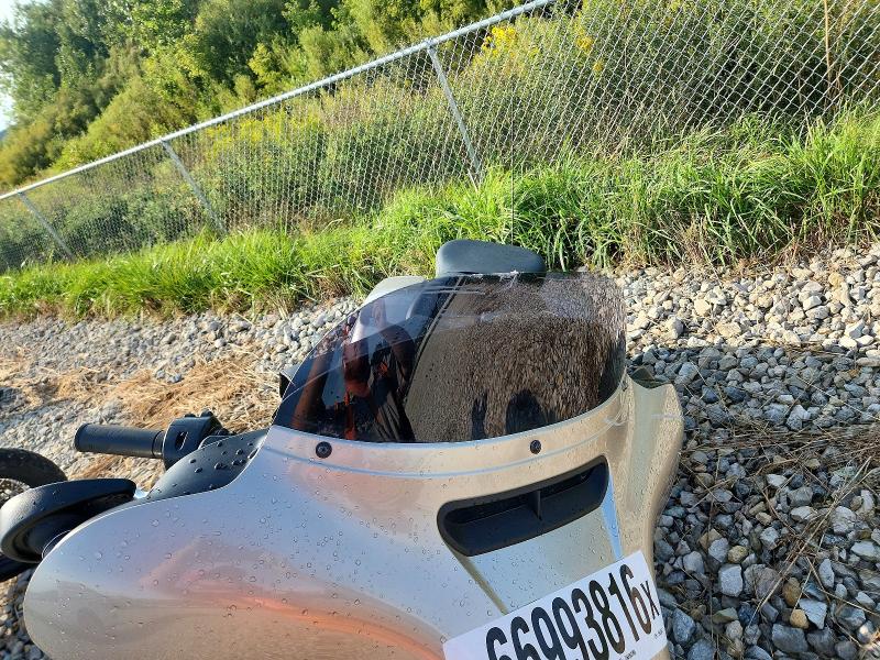 2018 Harley-davidson Fl VIN 1HD1KBC16JB655394 COPART salvage auction — SIDE, MI - CERTIFICATE OF TITLE, sold $6,000 on 2026-09-10 (photo 5)