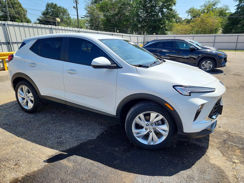 2024 Buick Encore VIN KL4AMBS20RB009425 COPART salvage auction — SIDE, MS - CERT OF TITLE - FLOOD SALVAGE, sold $7,000 on 2026-09-04 (photo 4)