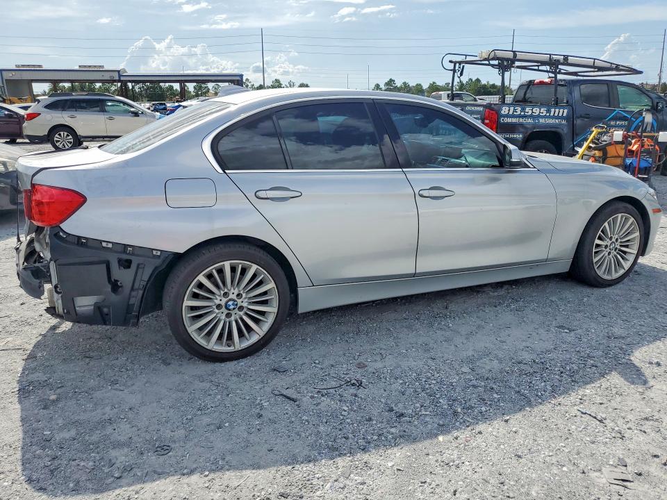 2013 BMW 3er VIN WBA3A5C50DF357659 COPART salvage auction — REAR END, FL - CERT OF TITLE SLVG REBUILDABLE (P), sold $775 on 2026-08-21 (photo 3)