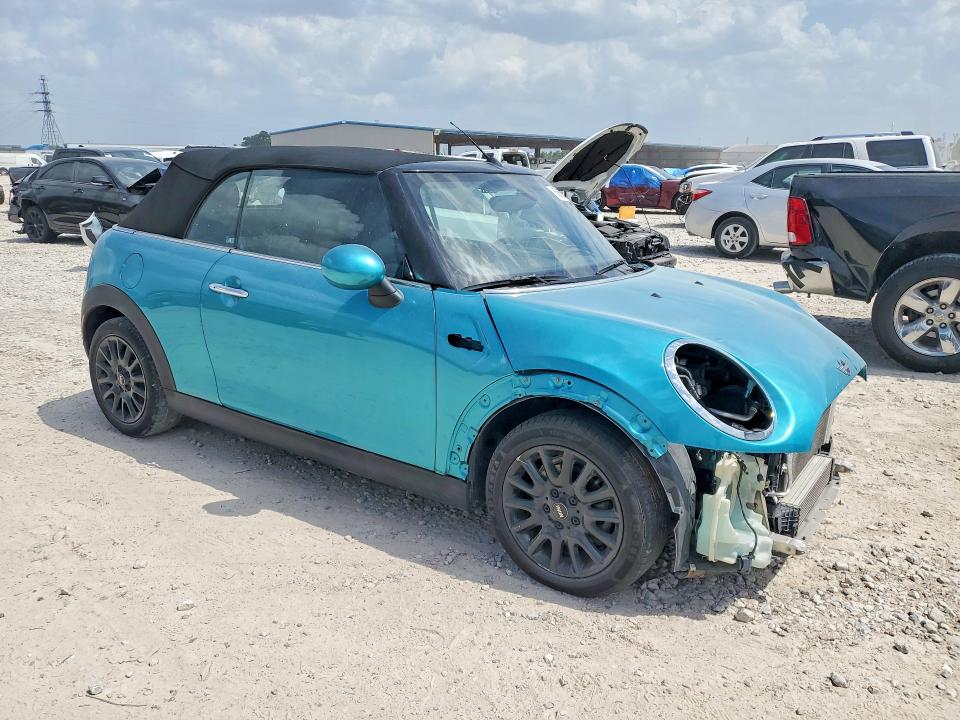 2019 Mini Cooper VIN WMWWG5C53K3H08495 COPART salvage auction — FRONT END, TX - SALVAGE VEHICLE TITLE, sold $4,000 on 2026-08-14 (photo 4)
