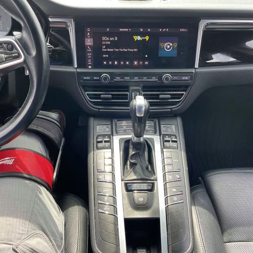 2020 Porsche Macan VIN WP1AB2A57LLB30671 COPART salvage auction — NORMAL WEAR, CA - CERTIFICATE OF TITLE (P), sold $13,700 on 2026-09-08 (photo 9)