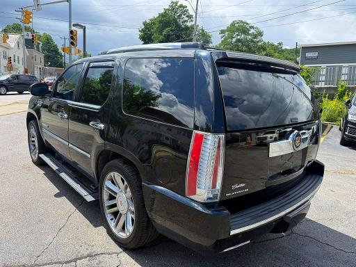 2014 Cadillac Escalade VIN 1GYS4DEF4ER228078 COPART salvage auction — MINOR DENT/SCRATCHES, In - Certificate Of Title (P), sold $6,700 on 2026-09-08 (photo 2)
