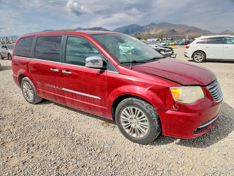2014 Chrysler Voyager VIN 2C4RC1CG8ER378058 COPART salvage auction — MINOR DENT/SCRATCHES, Ut - Certificate Of Title, sold $825 on 2026-08-21 (photo 4)