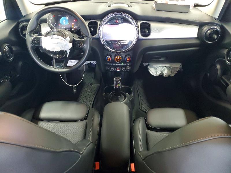 2022 Mini Cooper VIN WMW53DK09N2P89288 COPART salvage auction — FRONT END, Md - Dealer Only Clean Title, sold $4,950 on 2026-08-19 (photo 8)