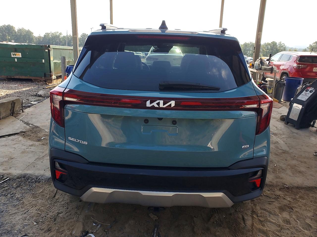 2025 Kia Seltos VIN KNDERCAA9S7801623 COPART salvage auction — Minor Dent/Scratches, Ct - Clean Title, sold $20,750 on 2026-09-24 (photo 6)