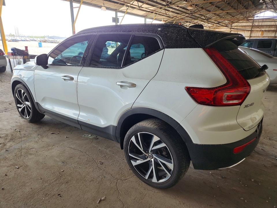 2020 Volvo Xc40 VIN YV4162UM5L2348653 COPART salvage auction — FRONT END, AZ - CERT OF TITLE - SALVAGE, sold $7,100 on 2026-09-30 (photo 2)