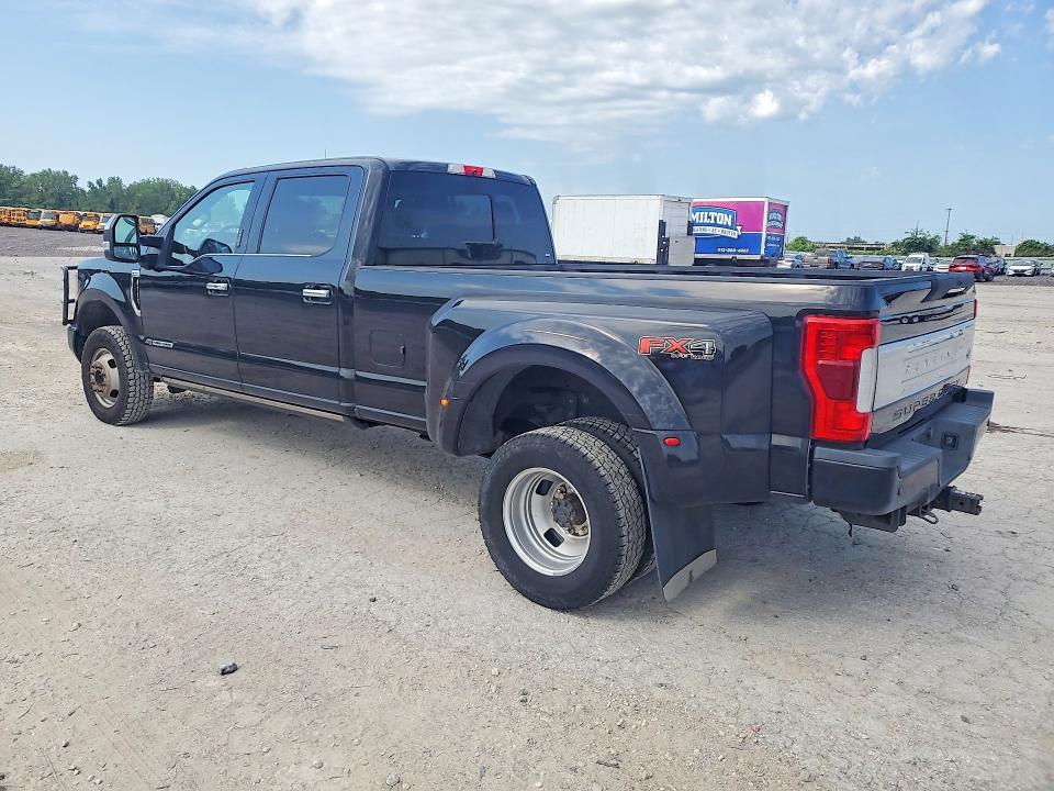 2019 Ford F350 VIN 1FT8W3DT2KED70444 COPART salvage auction — MINOR DENT/SCRATCHES, Wv - Certificate Of Title (P), sold $21,000 on 2026-08-31 (photo 2)