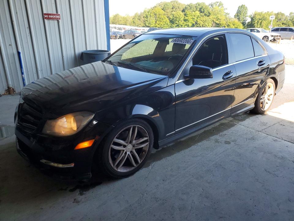 2012 Mercedes-benz C-klasse VIN WDDGF8BB4CR237042 COPART salvage auction — FRONT END, Pa - Dealer Only Clean Title, sold $550 on 2026-08-12 (photo 1)