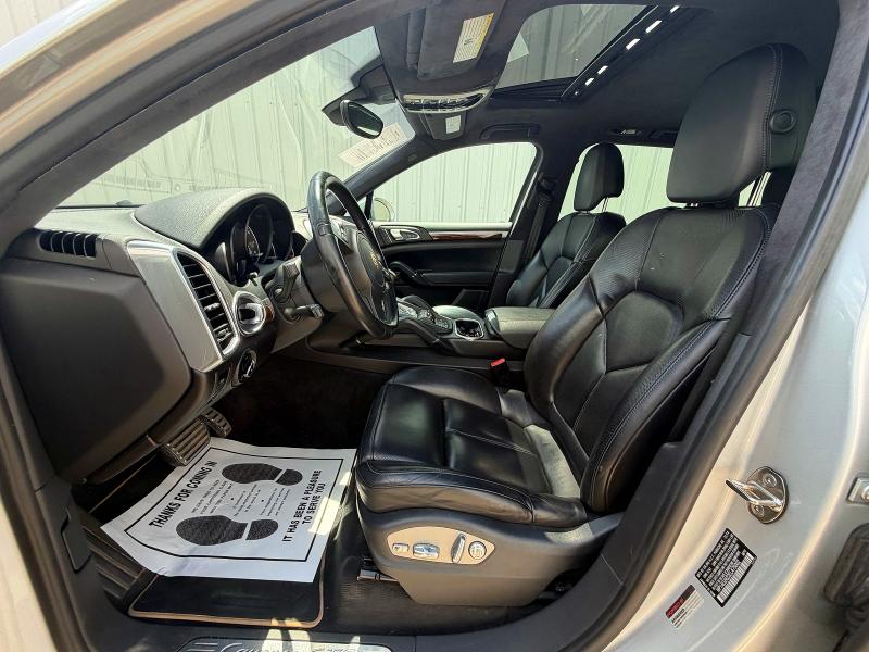 2014 Porsche Cayenne VIN WP1AD2A22ELA75002 COPART salvage auction — MINOR DENT/SCRATCHES, Al - Certificate Of Title (P), sold $175 on 2026-08-13 (photo 5)
