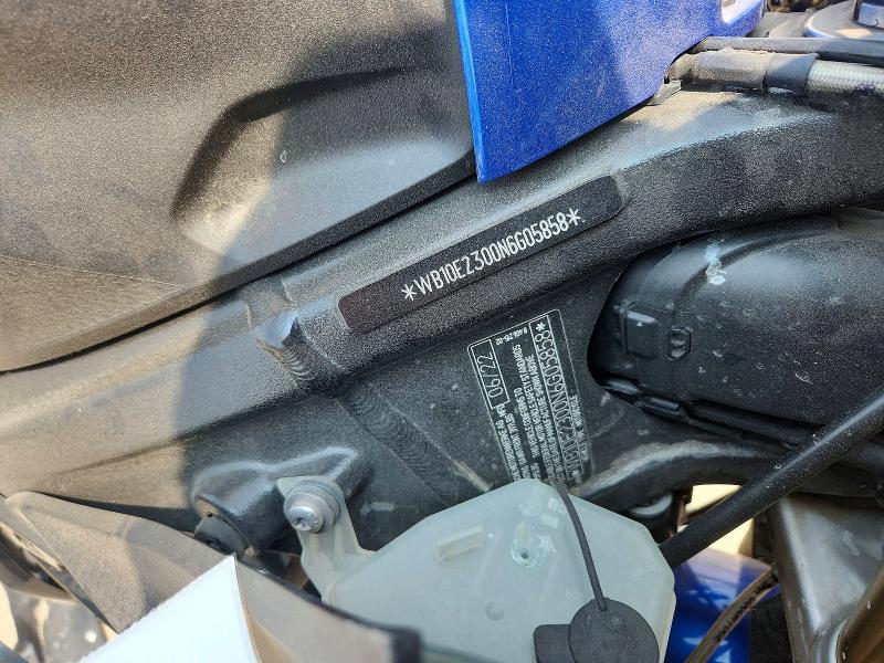 2022 BMW S 1000 VIN WB10E2300N6G05858 COPART salvage auction — ALL OVER, TX - SALVAGE VEHICLE TITLE, sold $6,100 on 2026-08-20 (photo 9)