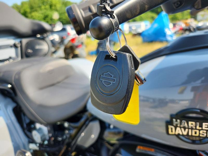 2026 Harley-davidson VIN 1HD1MGN14TB850966 COPART salvage auction — SIDE, PA - CERTIFICATE OF SALVAGE, sold $20,900 on 2026-09-24 (photo 8)